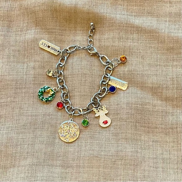 Charm Bracelet Christmas Theme Vintage Chain and Mixed Vintage Modern Charms - Picture 1 of 3